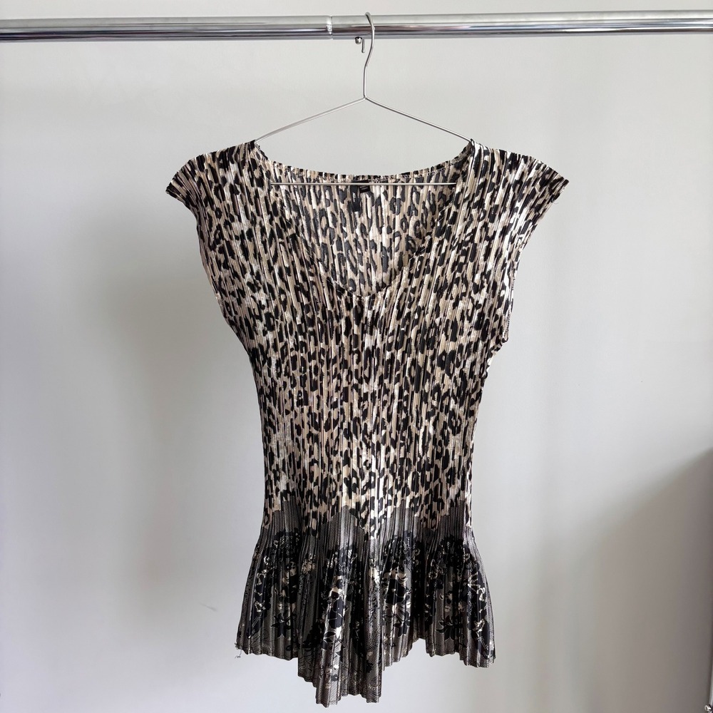 Milano Animal Print Top S Peplum Accordion Pleated 2010s Funky Boho Romantic